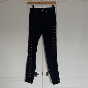 HOST PICK Guss Skinny High Side Lace-Up Jeans Size 24 Dark Blue Washed